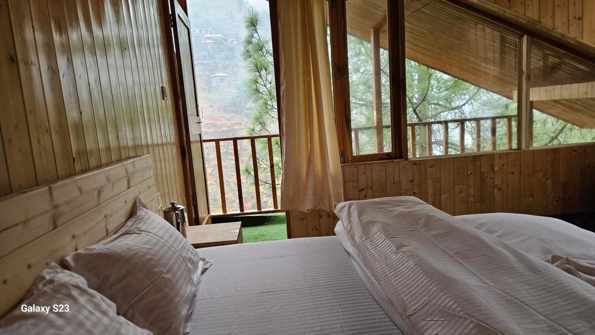 The Fiza Retreat Tirthan Banjar ภายนอก รูปภาพ